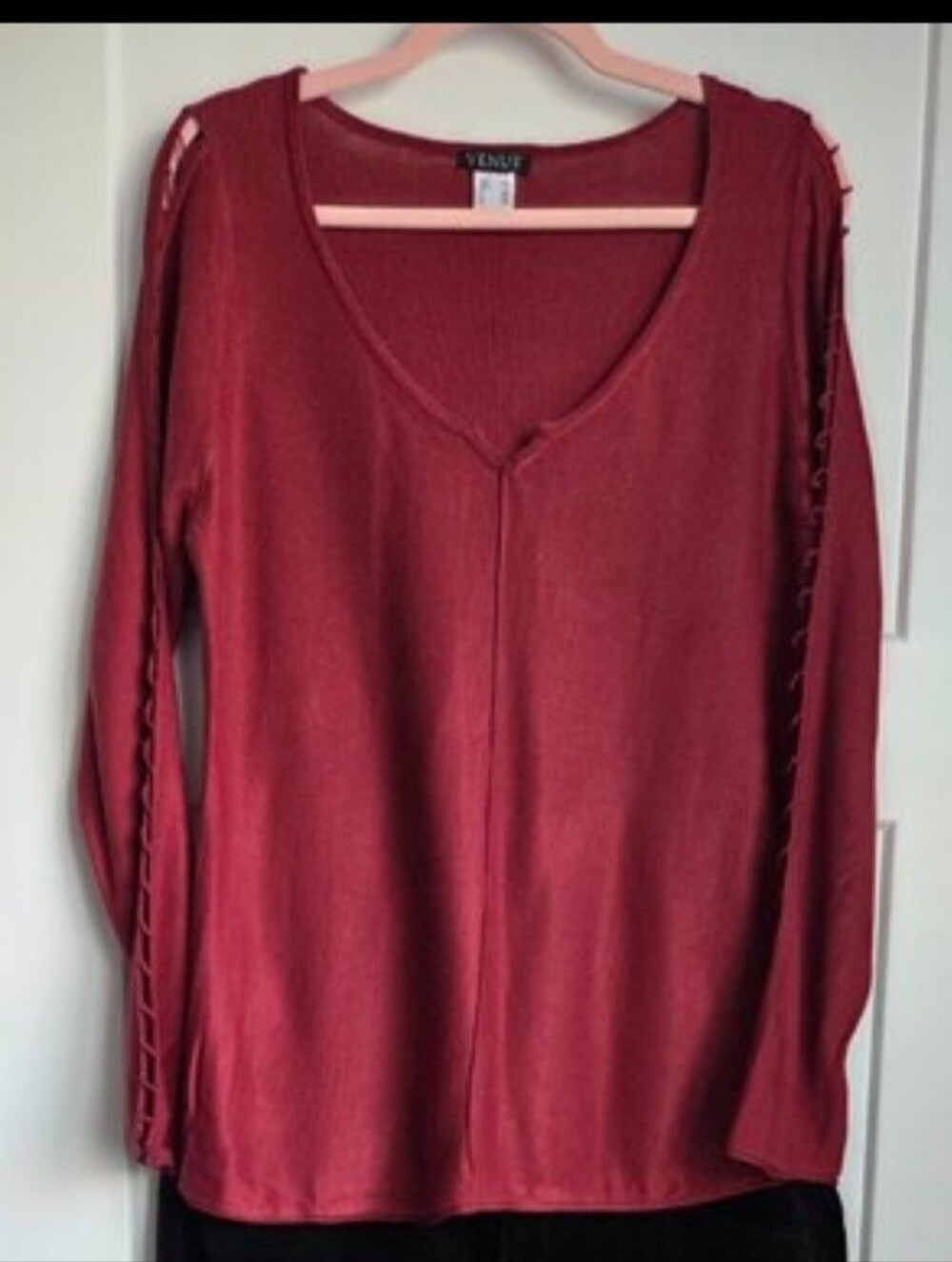 0023.  Venus Berry Cutout Long Sleeve Sweater